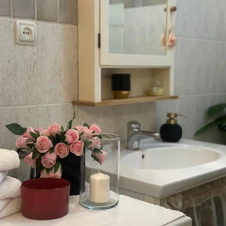 Diana - Traugutta アパート *